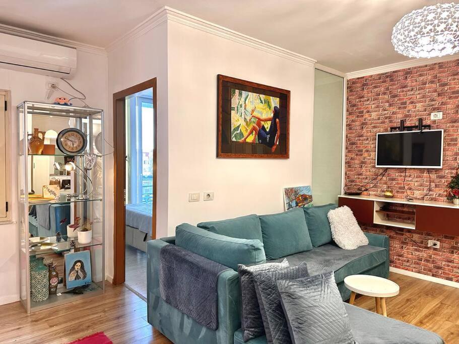 Apartamento Family Living Tirana Exterior foto