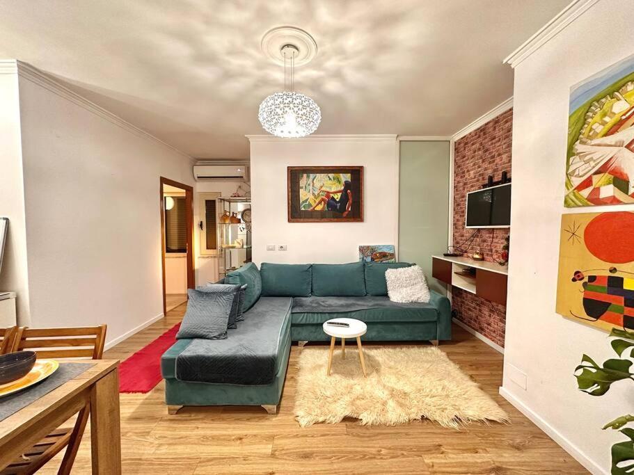 Apartamento Family Living Tirana Exterior foto