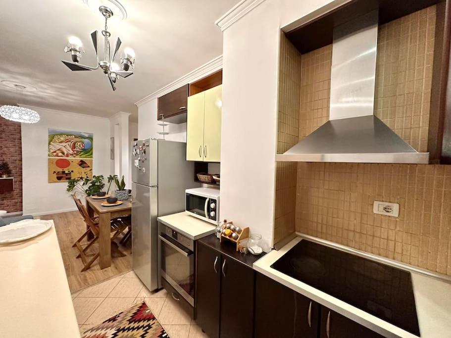 Apartamento Family Living Tirana Exterior foto